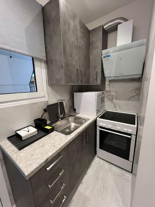 Luxury Apartment Near Acropolis Athens Exterior photo